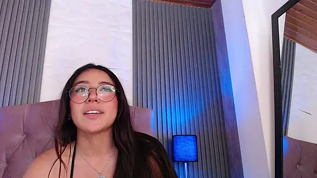 Show - video by Bonnali_lune cam model