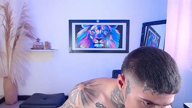 Hard Dick and Touch my ass 🥒🍑 - video của người mẫu cam setthomas