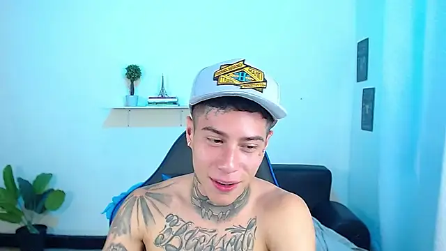 Hard Cock and Cumshow - video của người mẫu cam setthomas