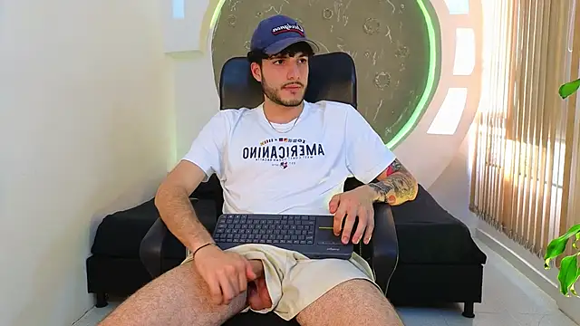 Look me ... how do I masturbate, while I see porn - Rafael_Mendezz 캠 모델의 동영상