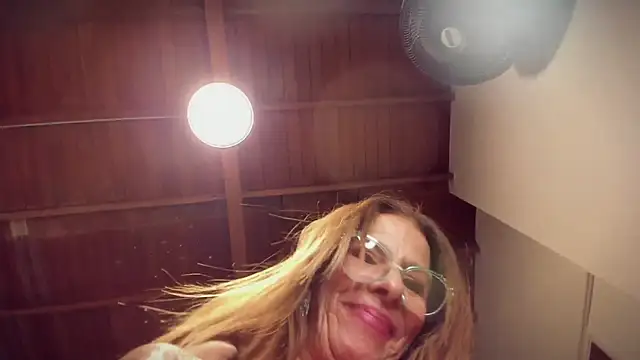 [12 Jul 15:05] Private Show - video by Isabelagomez1 cam model