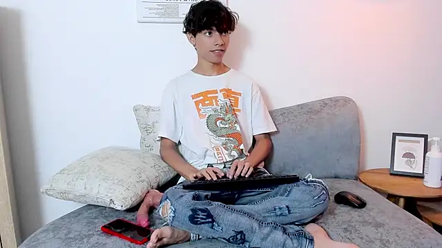 big cum shot for you - فيديو من Honeymoon_sariel موديل الكام