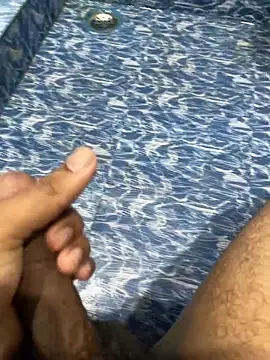 [23 Dec 15:31] Public Showu - vídeo de la modelo de cam Loverboyjillu