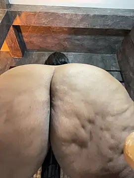 alone on top of you with wrinkled feet - AranzalatinBlaks1 캠 모델의 동영상