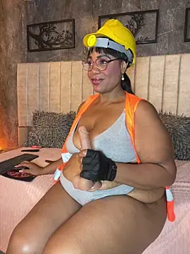 THIS IS WHAT HAPPENS TO USERS WHO BEHAVE BADLY LOOK AT IT UNTIL THE END YOU WANT TO BEHAVE BADLY - βίντεο μοντέλου AranzalatinBlaks1