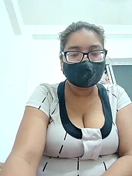 [13 Aug 02:06] full Nude with face shower show mast Private Show — filmik Elie_Sexy143, modela(-lki) na kamerkach