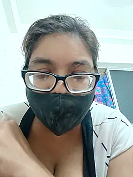 [12 Sep 00:48] with face nude show mast Private Show — filmik Elie_Sexy143, modela(-lki) na kamerkach