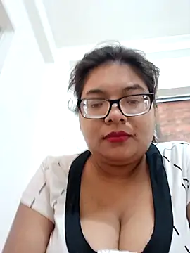 [1 Dec 11:44] full nude with face mast pussy fingering Private Show — filmik Elie_Sexy143, modela(-lki) na kamerkach