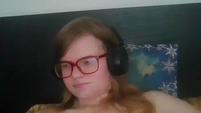 [4 Aug 12:28] Ticket Show - video by Moonolighta cam model