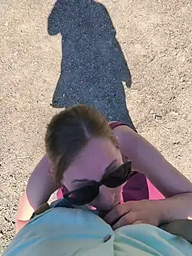 Outdoor Blowjob fuck facial – video od webkamerové modelky Squirtingcouple9094