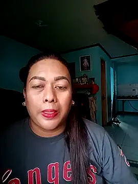 [17 Aug 15:41] Private Show - EmmaKantutera 캠 모델의 동영상