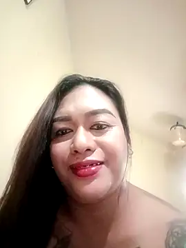 [2 Jan 06:33] Private Show - EmmaKantutera 캠 모델의 동영상