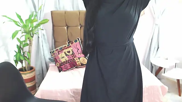 [7 Jul 23:35] Private Show - jade_nassar adlı kamera modelinin videosu