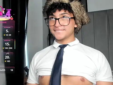 Touch my dick and ass - video av Valentin0_3 cam-modell