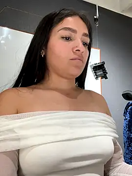 [23 Sep 12:51] Spy Show - video by Alyha_Cortes cam model