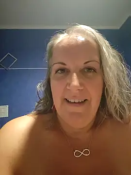 [18 Aug 23:37] Spy Show - video by Feelineducentre cam model