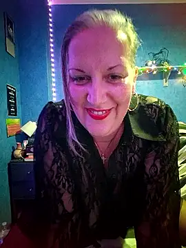 [16 Nov 21:40] Private Show - video by Feelineducentre cam model