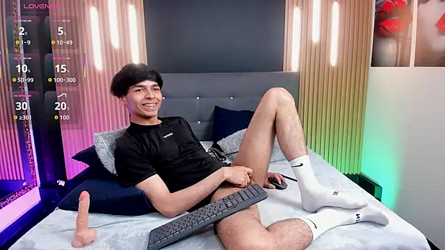 Dildo - vidéo du modèle de showcams OnlyJos