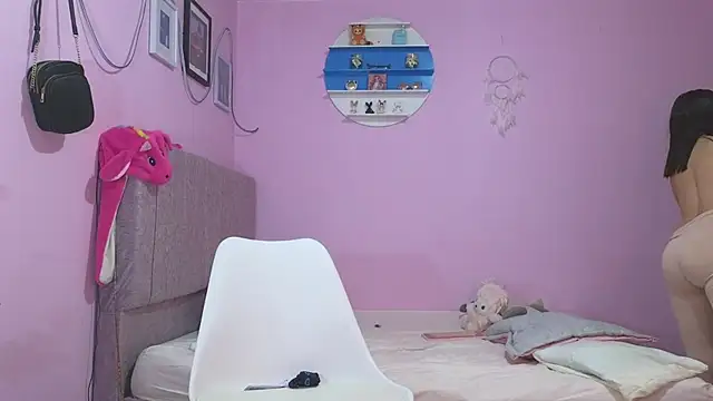 Open pussy - video by MiSofialeal cam model