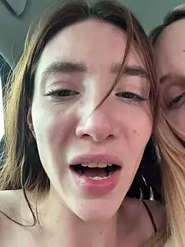 Play with BOOBS in taxi both GIRL - video di BallerinaCappuccino_ modella di cam