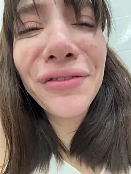 SQUIRT IN THE URINAL IN THE MEN'S ROOM - video di BallerinaCappuccino_ modella di cam