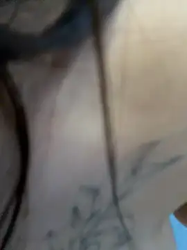 BLOWJOB TO A STRANGER IN THE PARK TOILET