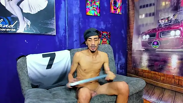 Touching my monster cock - Sexvergon_26 캠 모델의 동영상