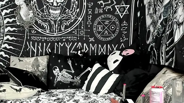 FIRST TIME ANAL EVER!!!!! - βίντεο μοντέλου Paige_Turner