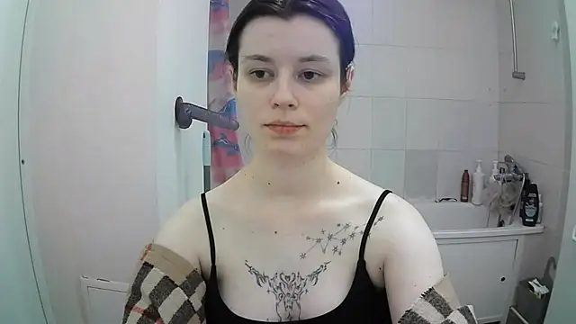 [30 Oct 01:52] Private Show - video by EdlinEngelby cam model