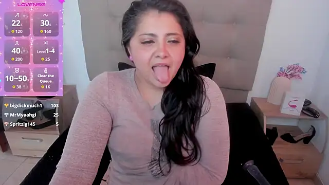 horney - video by TifanyAmazinng cam model