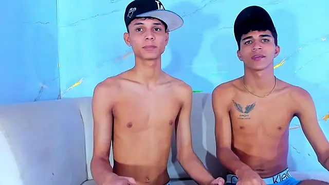 SHOW FEES😻😻 - video by The_boys_at cam model