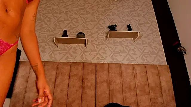 Full oil show / Private Show - video by AnnaLandry cam model