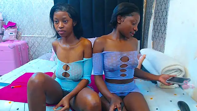 squirt show - video by LonelyQueenxx25 cam model