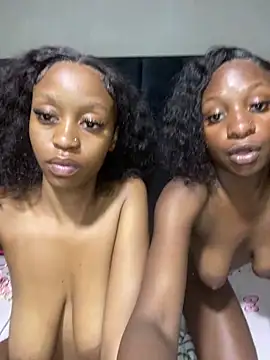 Sucking boobies - video by LonelyQueenxx25 cam model