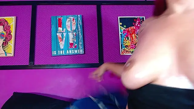 sex hot - video by Naomi_Blomm cam model