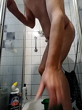 Shower - video by toywood cam model