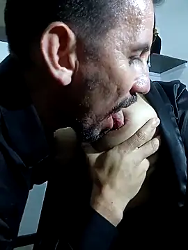 [23 Oct 17:32] Private Show - video by Esmeralda333 cam model