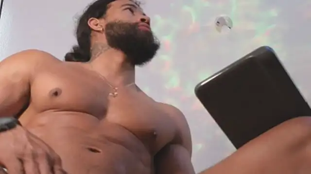 Private Show (sucking mouth and pussy)