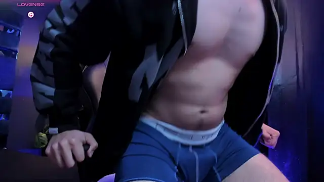 [7 Oct 19:17] Private Show - video by Julian_Mercier cam model