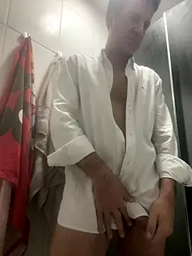 [6 Aug 01:04] Private Show - video by Sedutor420 cam model