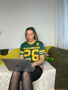 Fly on the wall - spy on a private. Footjobs, Dirty socks, handjobs and blowjobs!!!
