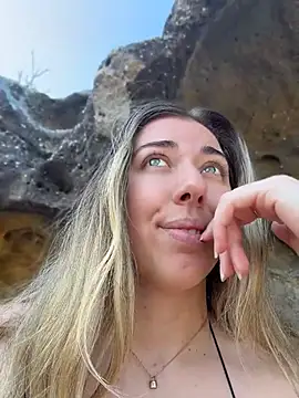 public squirting!!!