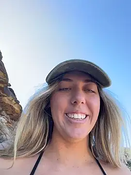 flash someone at the beach!!!