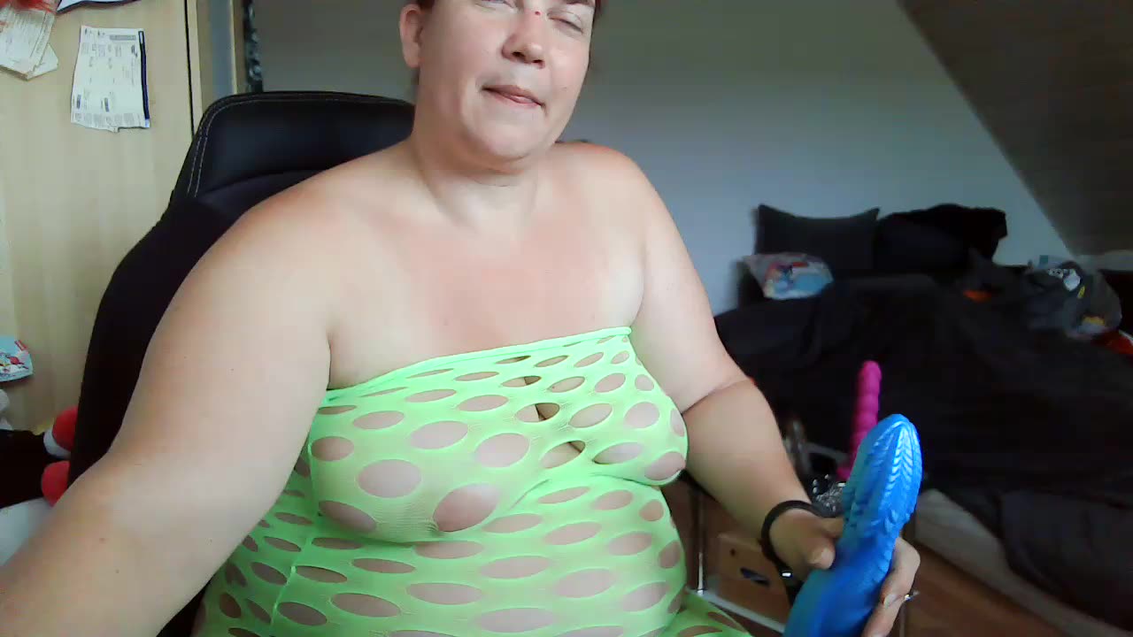 fisten mit dem großen blauen - video by Feurige_Julia cam model