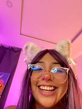 Big squirt on my room 💦 (FRE FOR FANS CLUB MEMBERS) - video by EmyGomezz cam model