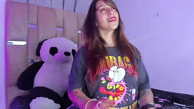 Candy show - video di JulianaCarter modella di cam