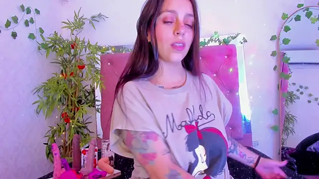 Teasing + Slap Ass - video di JulianaCarter modella di cam