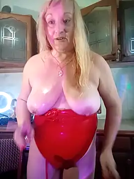 Black big hills - video by XHelenaX90 cam model