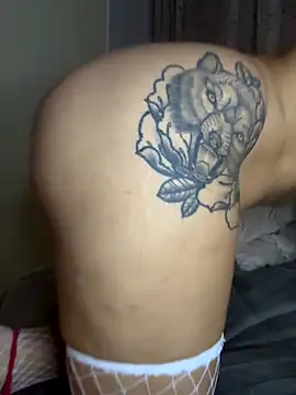 CUM - vídeo de la modelo de cam amalia202555