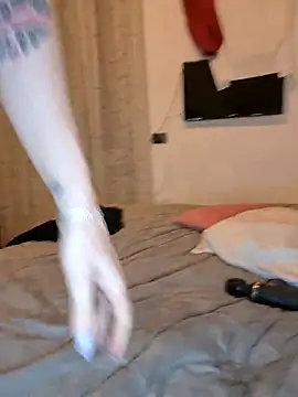 he fucks me with cum on my face 💦(nomask) - vídeo de la modelo de cam amalia202555